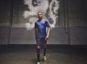 开云体育登录-从红土到硬地，穆雷单骑救主，戴维斯杯的团队荣光如何碾压蒙特卡洛的孤星战场