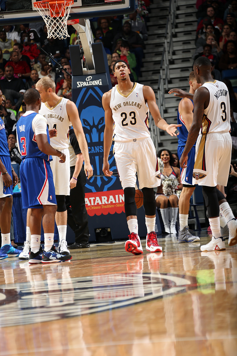 奇才碾压西班牙男篮,威斯布鲁克制霸全场的简单介绍 奇才碾压西班牙男篮,威斯布鲁克制霸全场的简单介绍