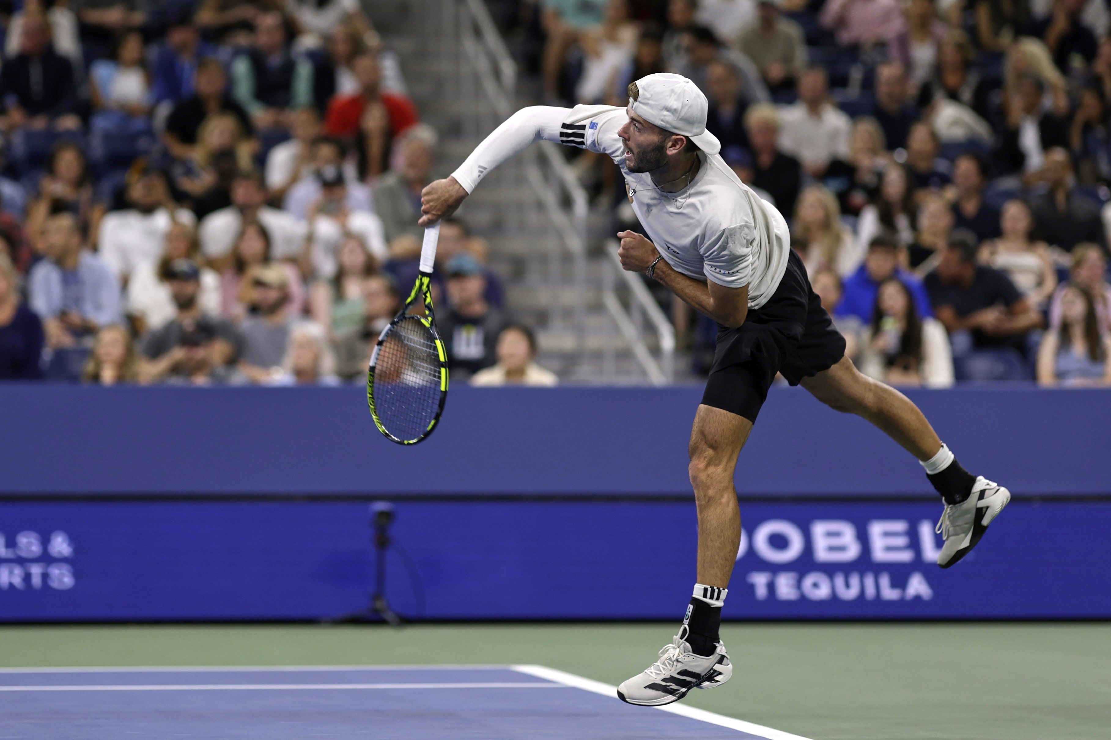 包含美国网球队绝杀世界网球队,兹维列夫送出助攻的词条 包含美国网球队绝杀世界网球队,兹维列夫送出助攻的词条