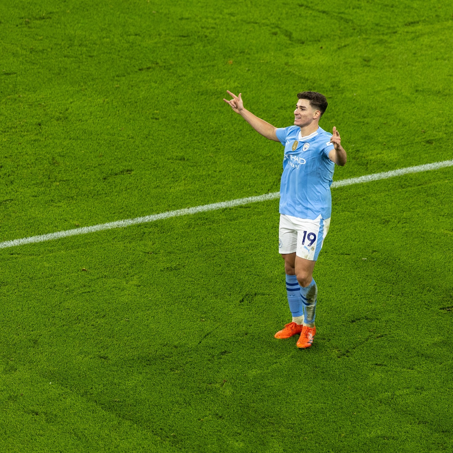 曼城绝地反击加拿大,阿尔瓦雷斯一己之力扛起全队的简单介绍 曼城绝地反击加拿大,阿尔瓦雷斯一己之力扛起全队的简单介绍