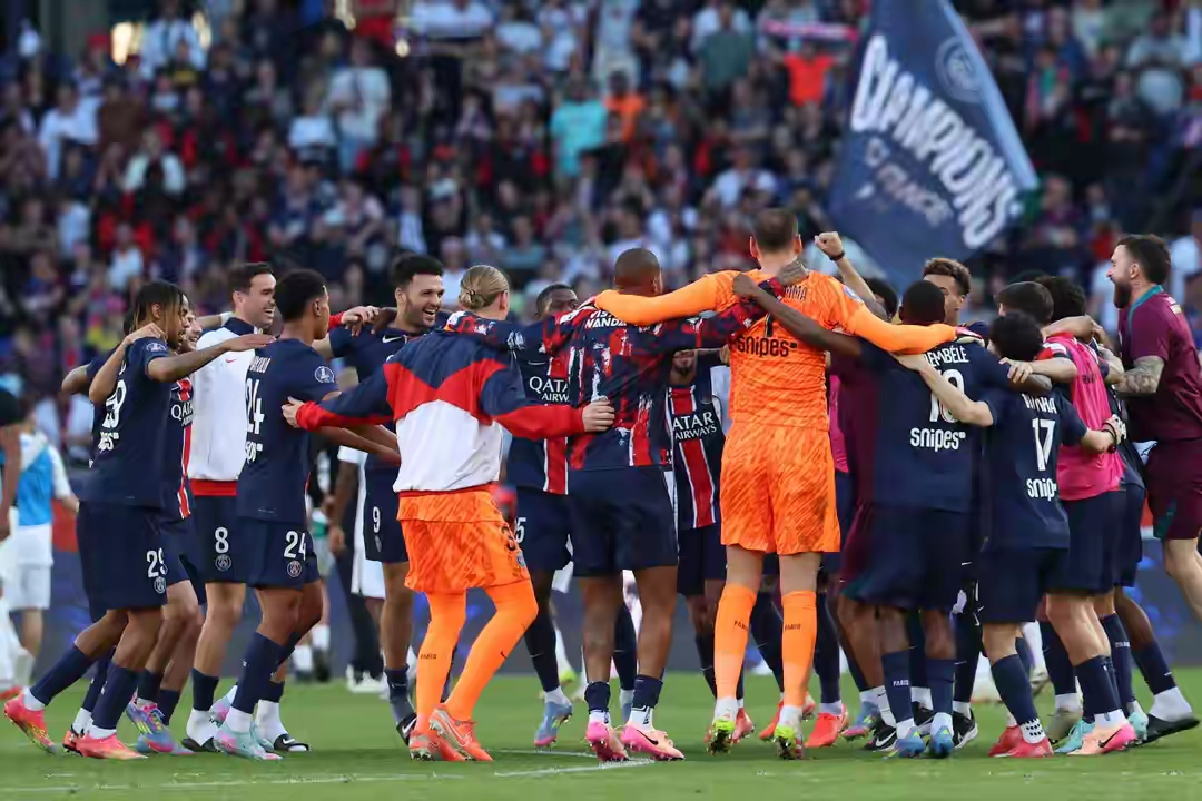 包含法甲豪门在欧洲比赛中尽显实力的词条