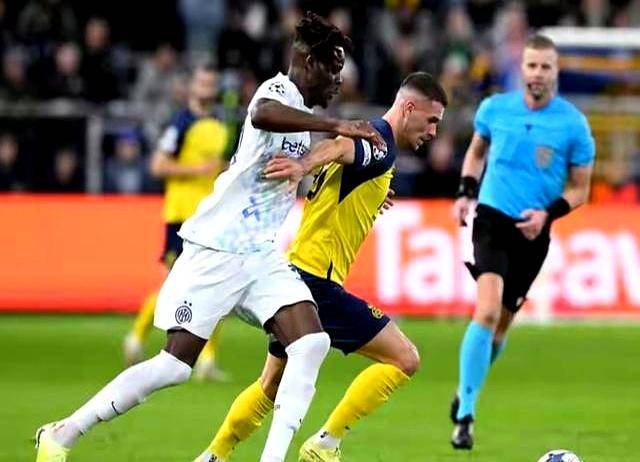 包含国际米兰客场告捷,继续追赶领先球队的词条 包含国际米兰客场告捷,继续追赶领先球队的词条