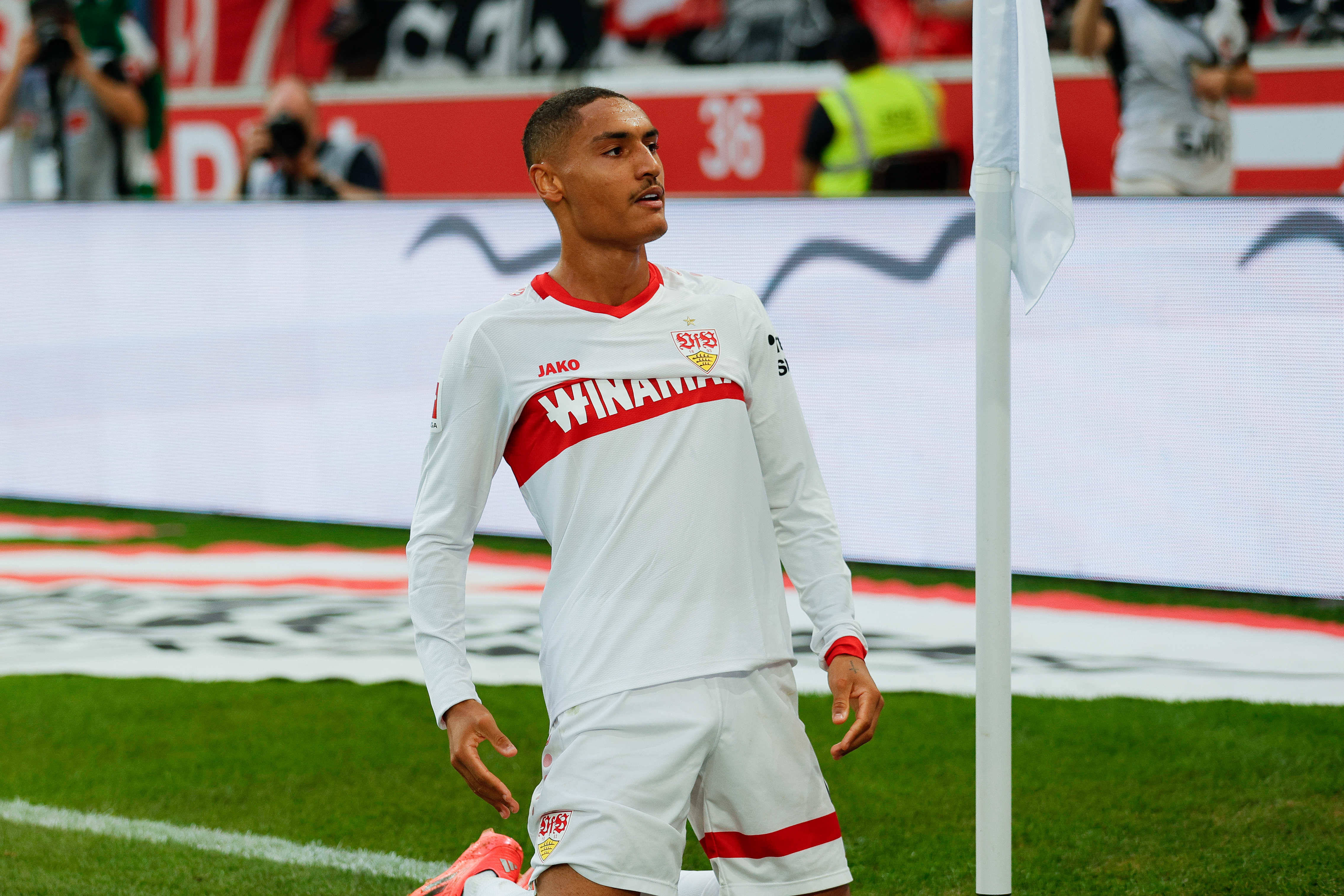 弗赖堡客场战平柏林联合,艰难保持不败的简单介绍 弗赖堡客场战平柏林联合,艰难保持不败的简单介绍