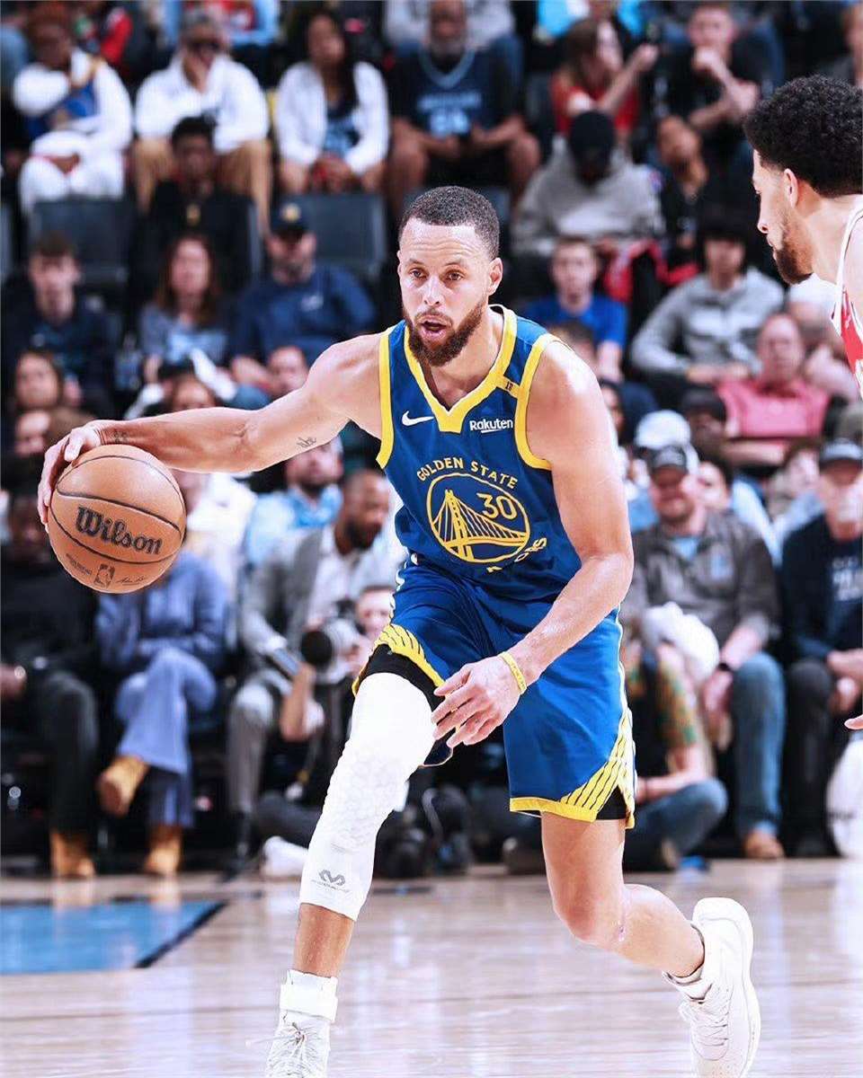 勇士队铁球失误频频,尴尬惨遭失利的简单介绍 勇士队铁球失误频频,尴尬惨遭失利的简单介绍