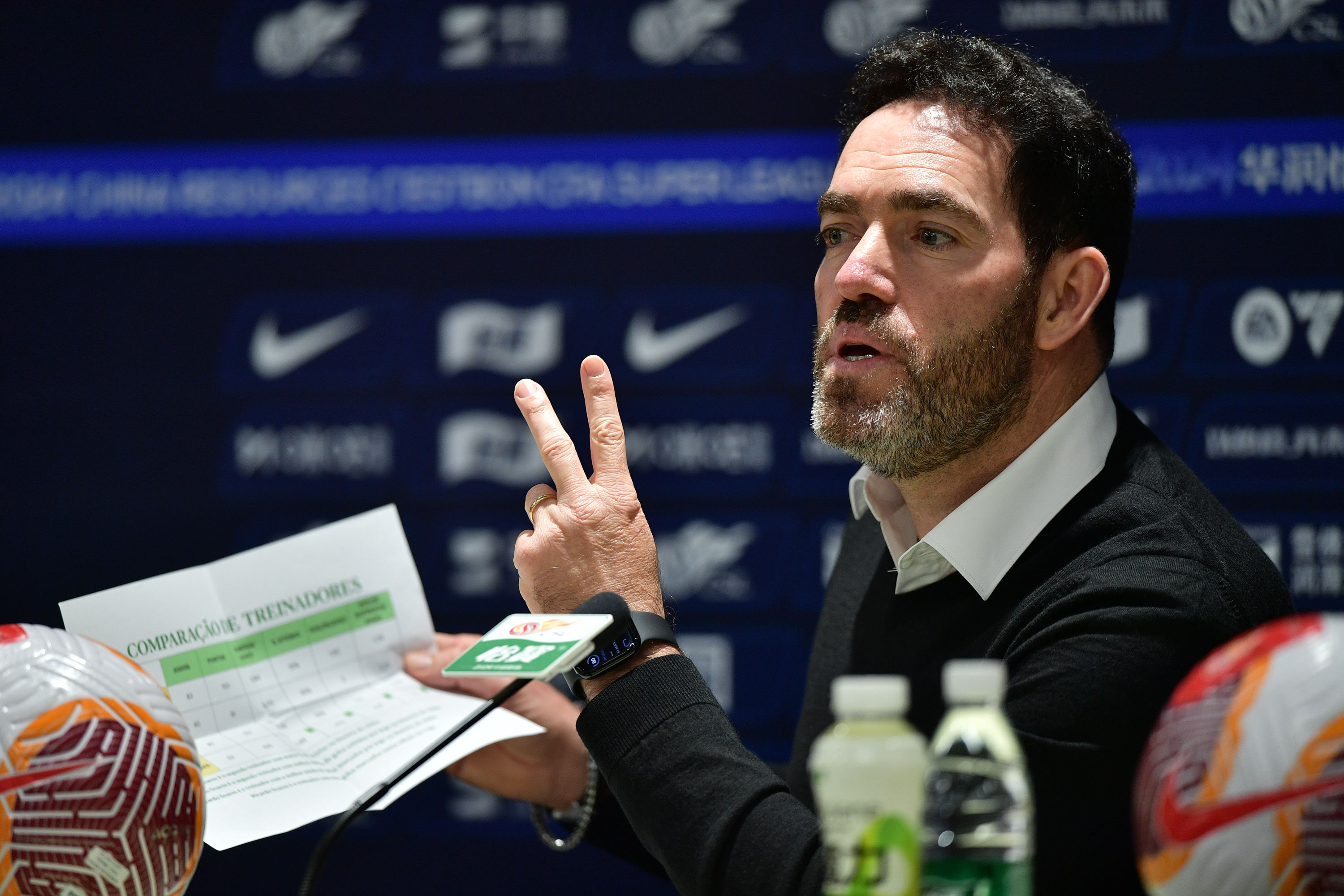 关于荷兰轻取瑞典,苏亚雷斯状态火热的信息 关于荷兰轻取瑞典,苏亚雷斯状态火热的信息