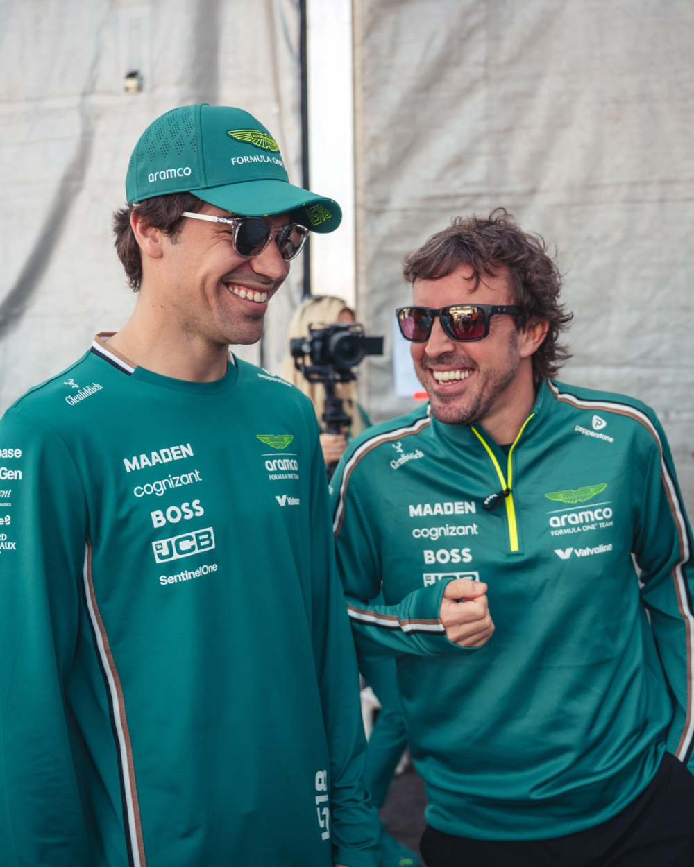 包含索伯车队横扫阿斯顿马丁，阿隆索刷新纪录的词条