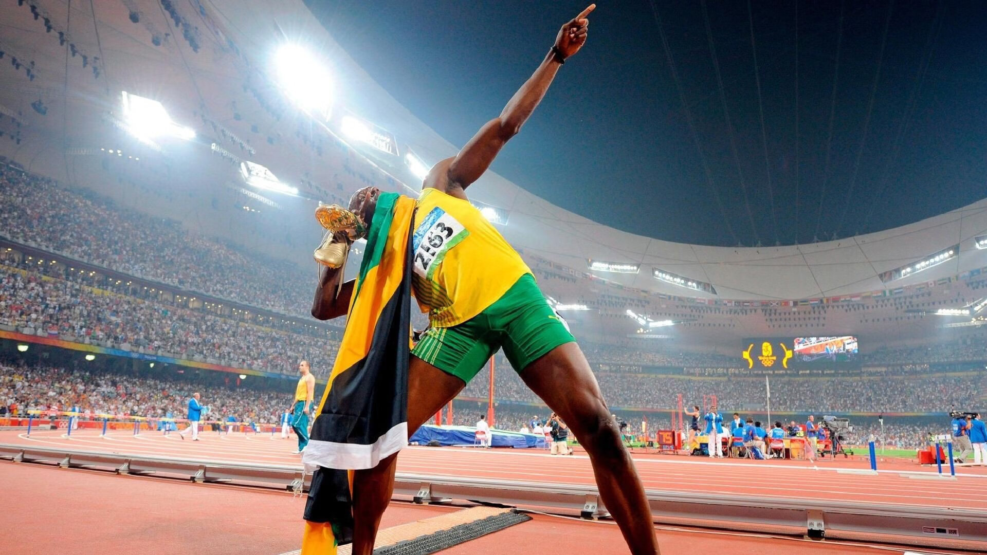 拉沃尔杯鏖战澳网,兹维列夫刷新纪录,诠释网坛唯一性的巅峰对决