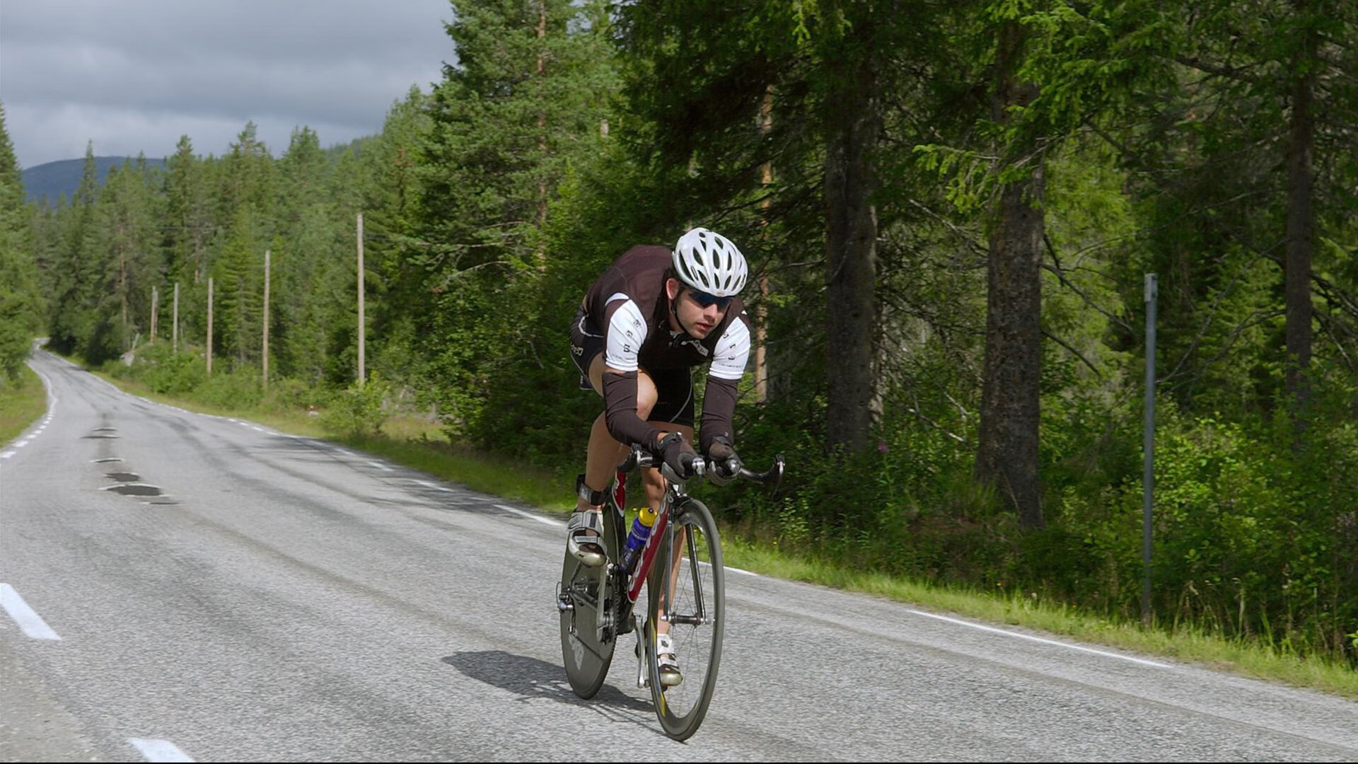 赛场上的双重奏，德国队力克中国队，陈雨菲扛起全队精神旗帜
